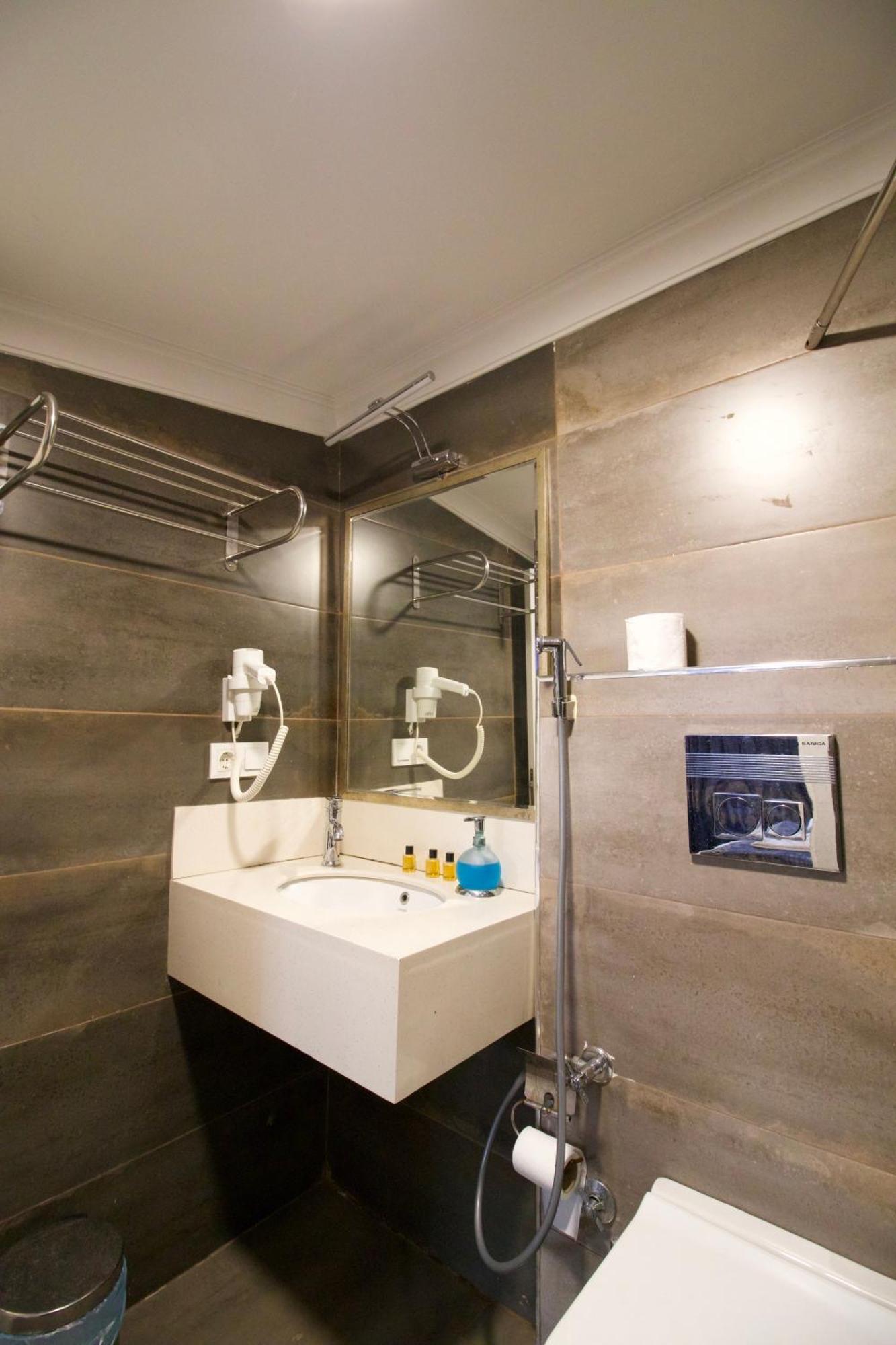 Olympos Garden Hotel Istanbul Bagian luar foto