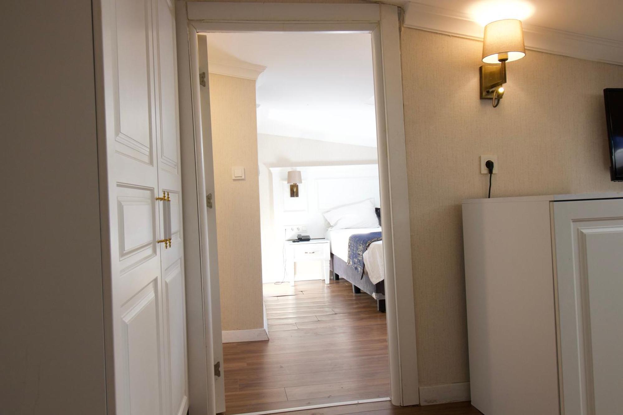 Olympos Garden Hotel Istanbul Bagian luar foto