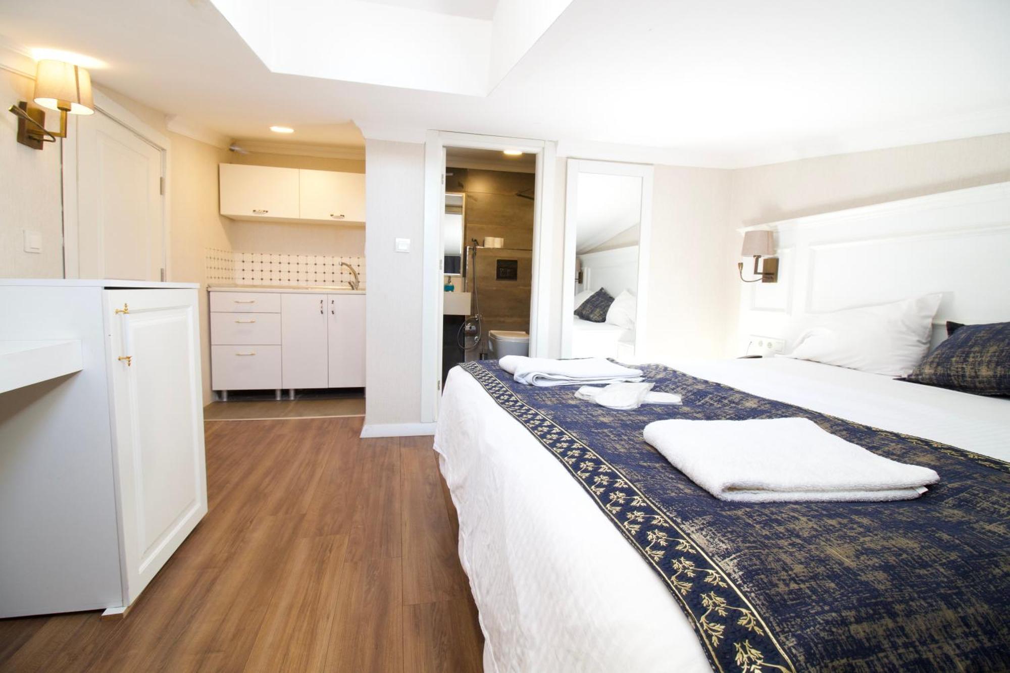 Olympos Garden Hotel Istanbul Bagian luar foto